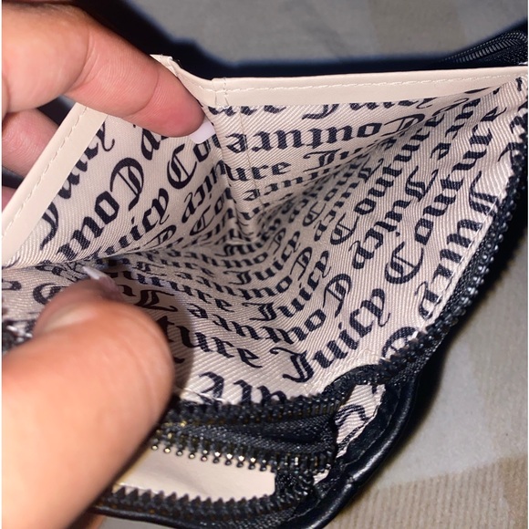 NWT Juicy Couture dual-zip organizer 🥥 - Picture 6 of 6